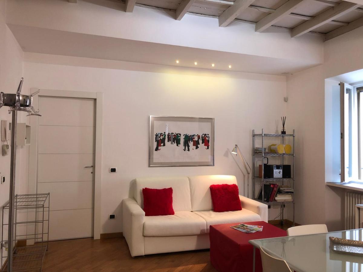 Emma Home Adiacente Alla Piazza Ducale Vigevano Eksteriør billede